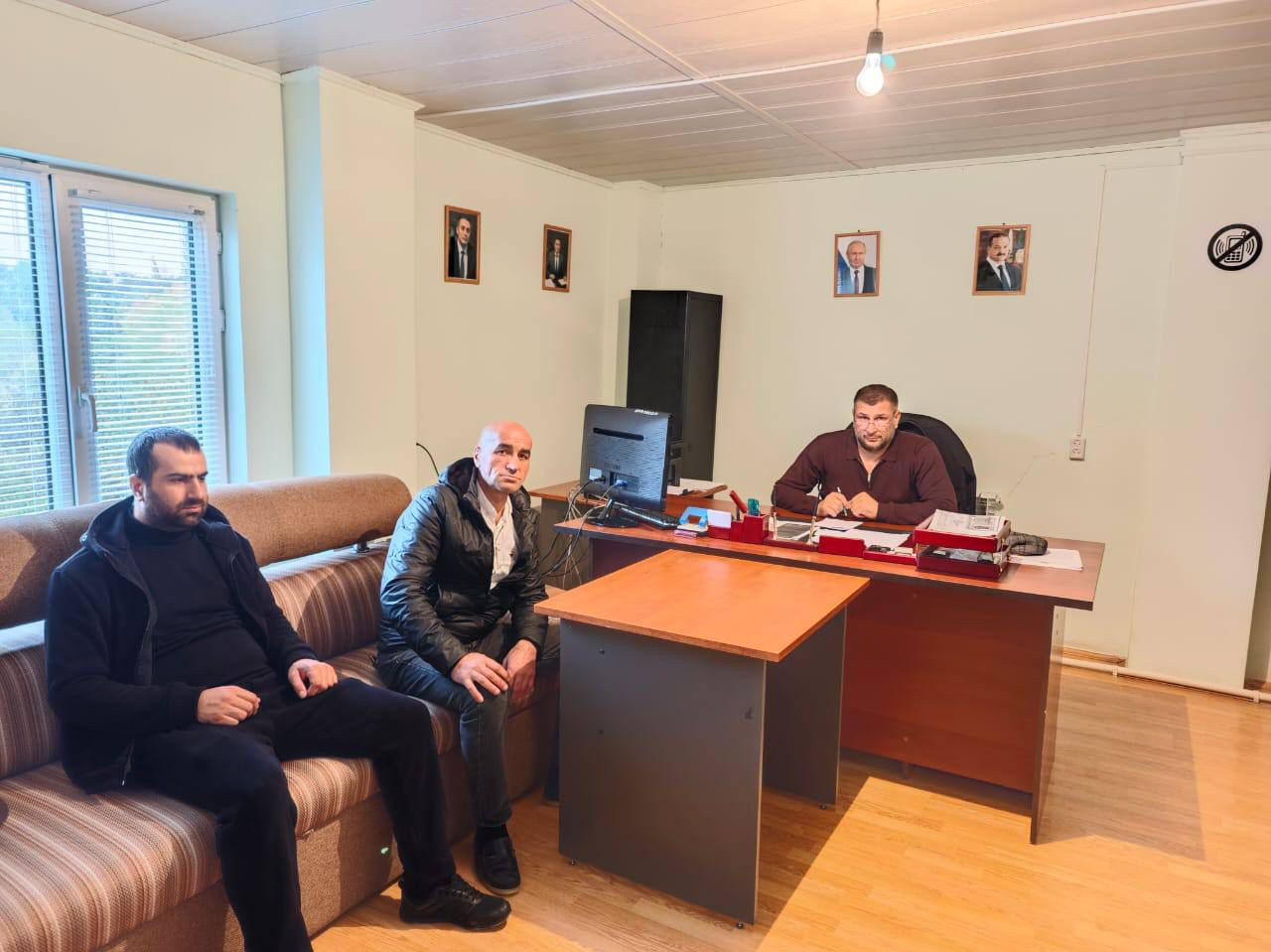 Работник центра соцобслуживания Минтруда РД в Докузпаринском районе подписал контракт на службу в зоне СВО