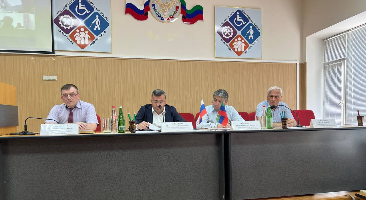 Магомедзагид Кихасуров провел совещание по актуальным вопросам деятельности ведомства