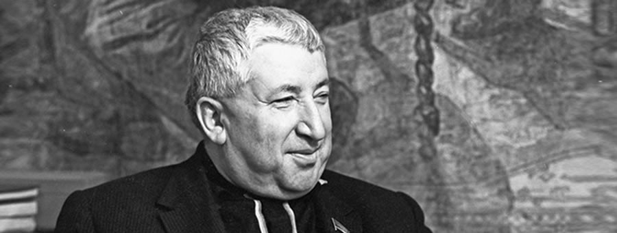 Народному поэту Дагестана Расулу Гамзатовичу Гамзатову посвящен сайт, содержащий большую информационную базу о поэте