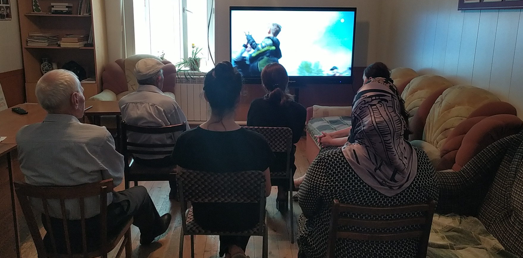 «Возраст не помеха для добрых дел» – так назвали работники подведомственного Минтруду РД Кайтагского Комплексного центра встречу с волонтерами «серебряного возраста»