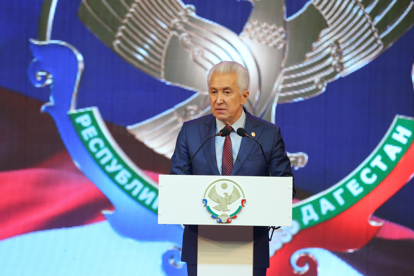 Глава Дагестана призвал жителей республики поддержать пропаганду безопасности дорожного движения