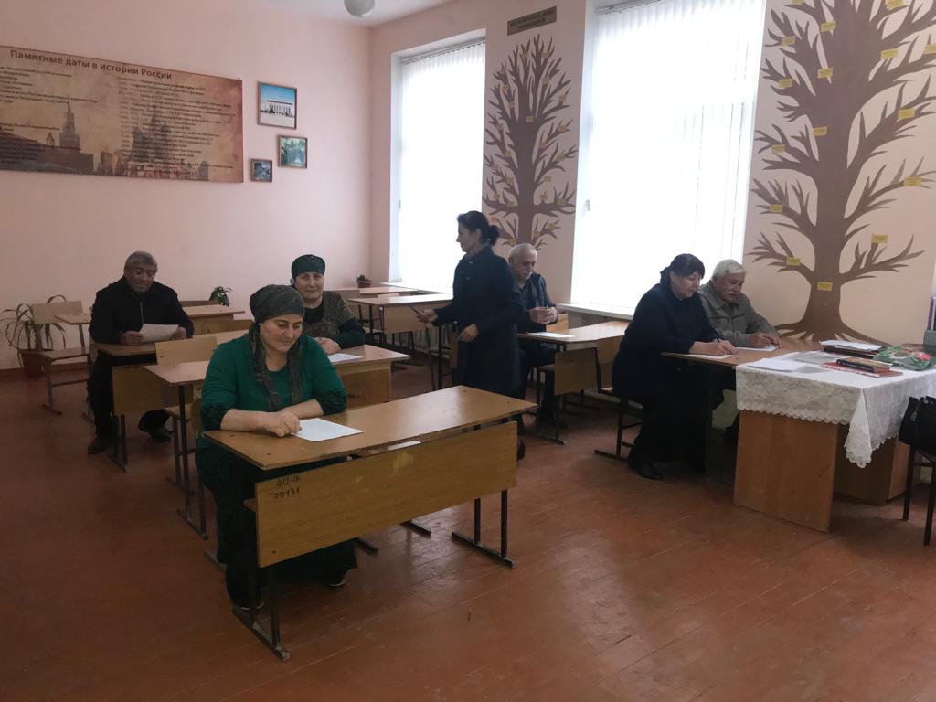 Граждане предпенсионного возраста Дербентского района проходят профессиональное обучение в рамках нацпроекта «Демография».