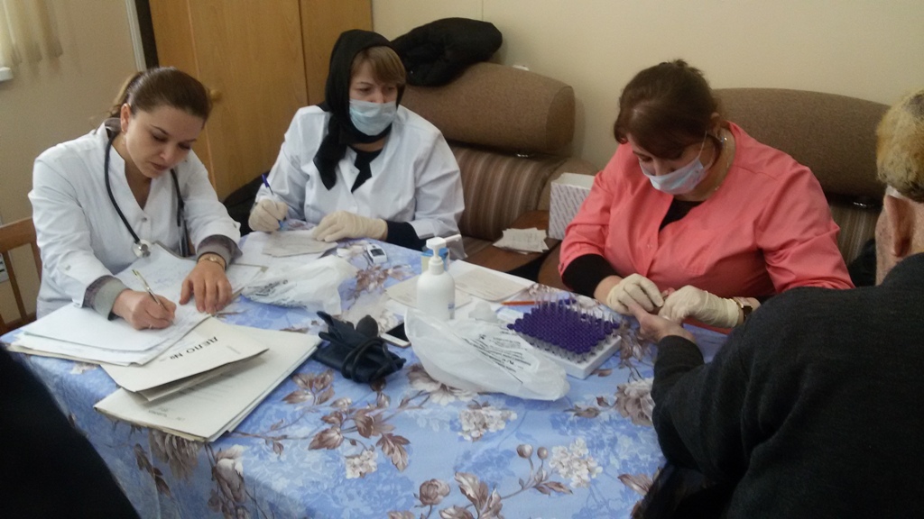 В Дербентском доме для престарелых и инвалидов проведена диспансеризация. 