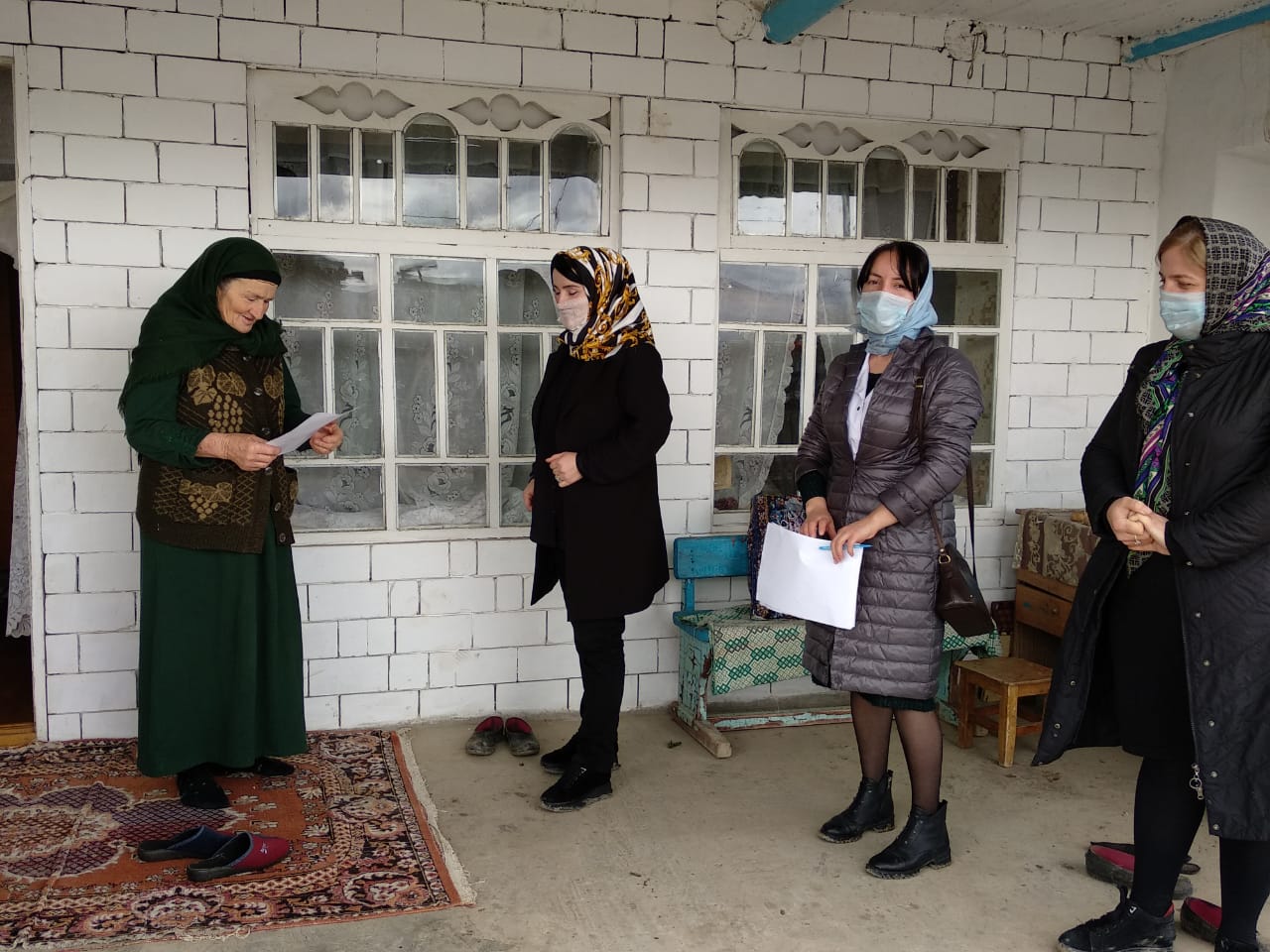 Социальные службы в Дахадаевском районе проводят профилактические мероприятия среди подопечных.