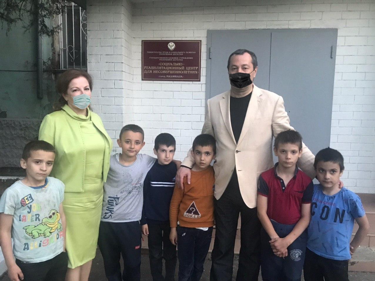 Минтруда совместно с компанией «Киргу» провели мероприятие к Дню защиты детей.